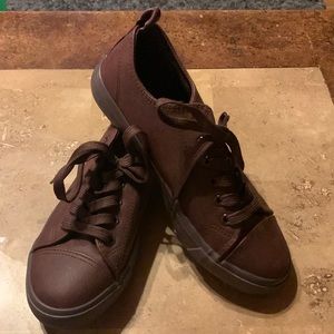 Brand New Maurice’s Haven Maroon Sneaker